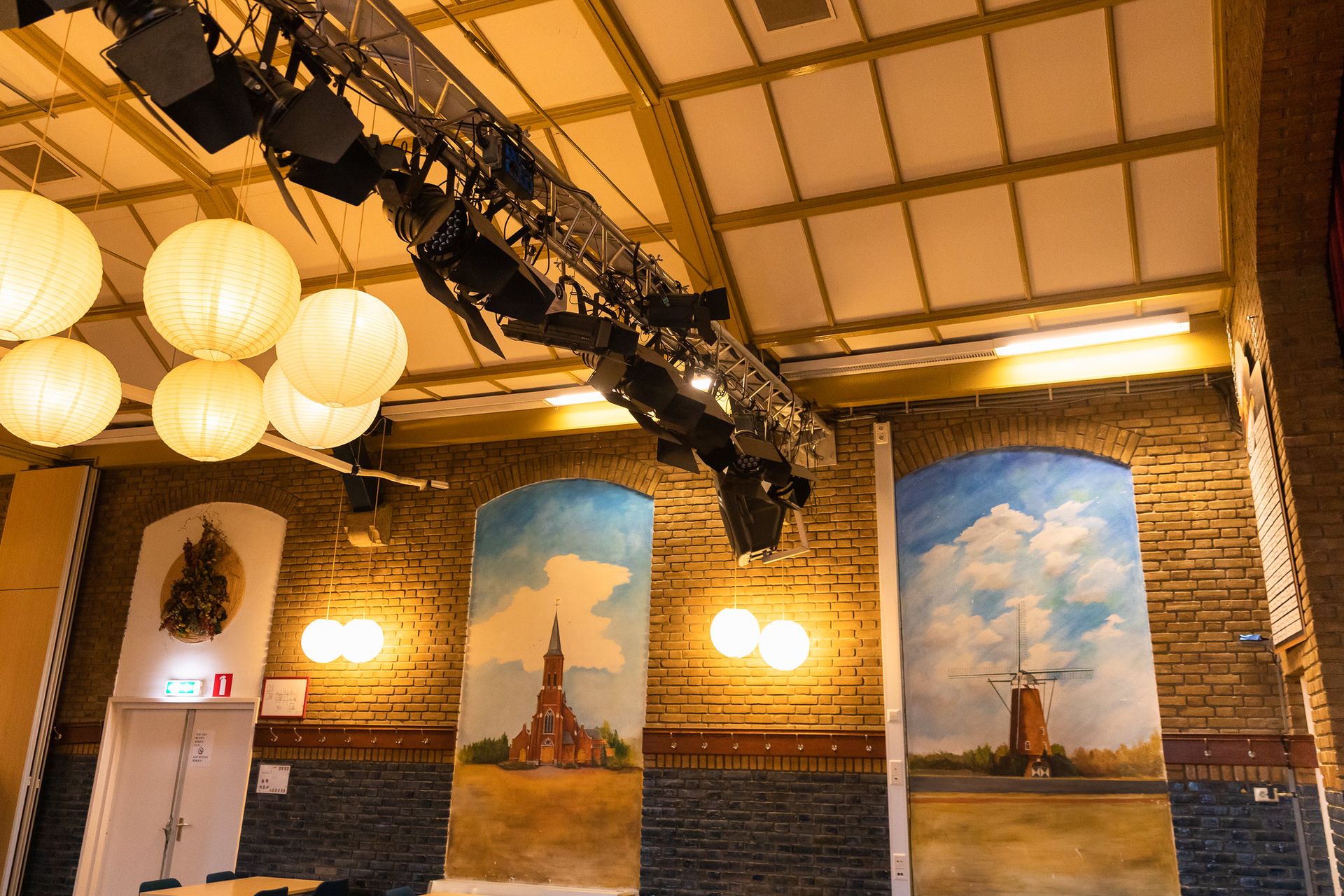 Dorpshuis grote zaal